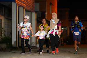 BIB: 2011, 50580, 50645, 5386, 
                            <button type="button" onclick="openModal(21743843)" class="btn btn-primary btn-sm float-right btn-popup" data-toggle="modal" data-target=".modal-high-quality">
                        <i class="fas fa-shopping-cart"></i> Add to Cart
                    </button>
                                            <button type="button" onclick="isThisMe(21743843, true)" class="btn btn-success btn-sm float-right btn-popup btn-isme hidden" data-toggle="tooltip" data-placement="bottom" title="นี่คือรูปของคุณใช่ไหม คลิกที่นี่เพื่อเอาเข้าอัลบั้ม">
                        <i class="fas fa-plus"></i> Add to album
                    </button>
                    <button type="button" onclick="isThisMe(21743843, false)" class="btn btn-warning btn-sm float-right btn-popup btn-isnotme hidden">
                        <i class="fas fa-ban"></i> Remove from album
                    </button>